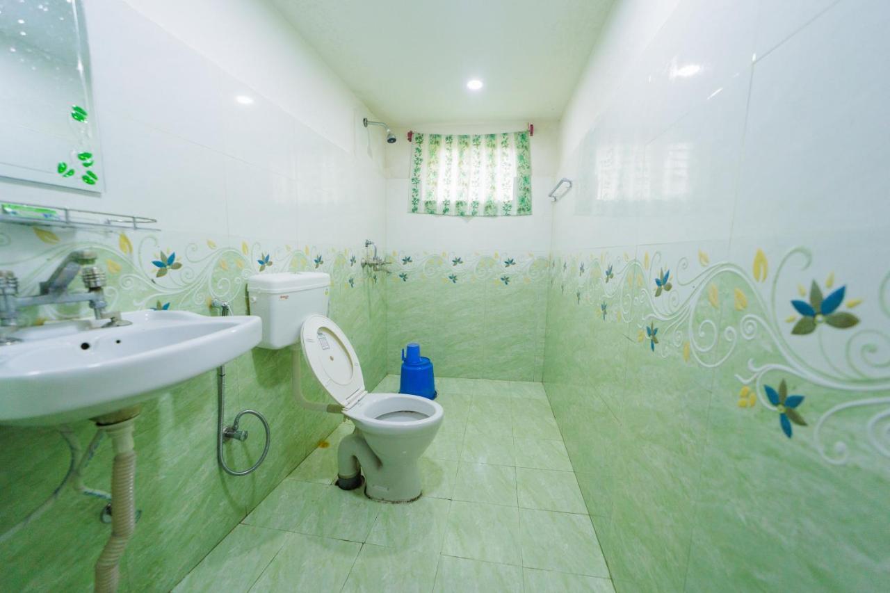 Chitwan Gaida Lodge - Animal Lovers & Birdwatchers Paradise Sauraha Extérieur photo